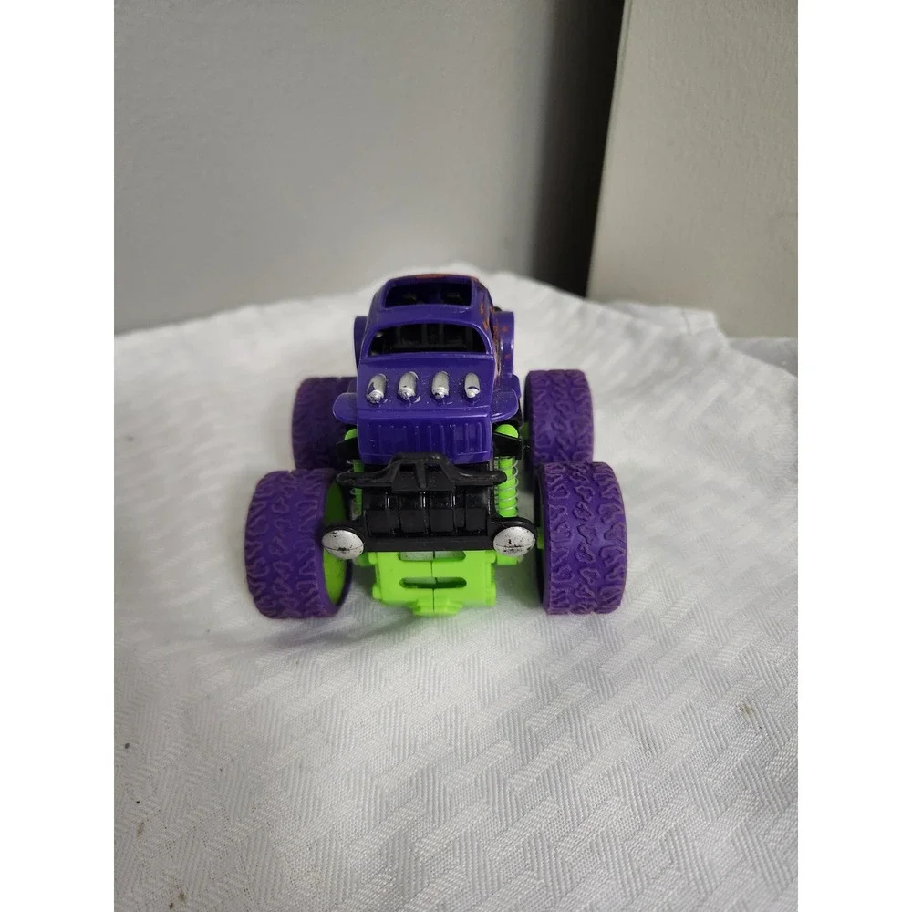 Shocker Monster Truck Toy Purple Green Suspension Off-Road Vehicle Dolgen